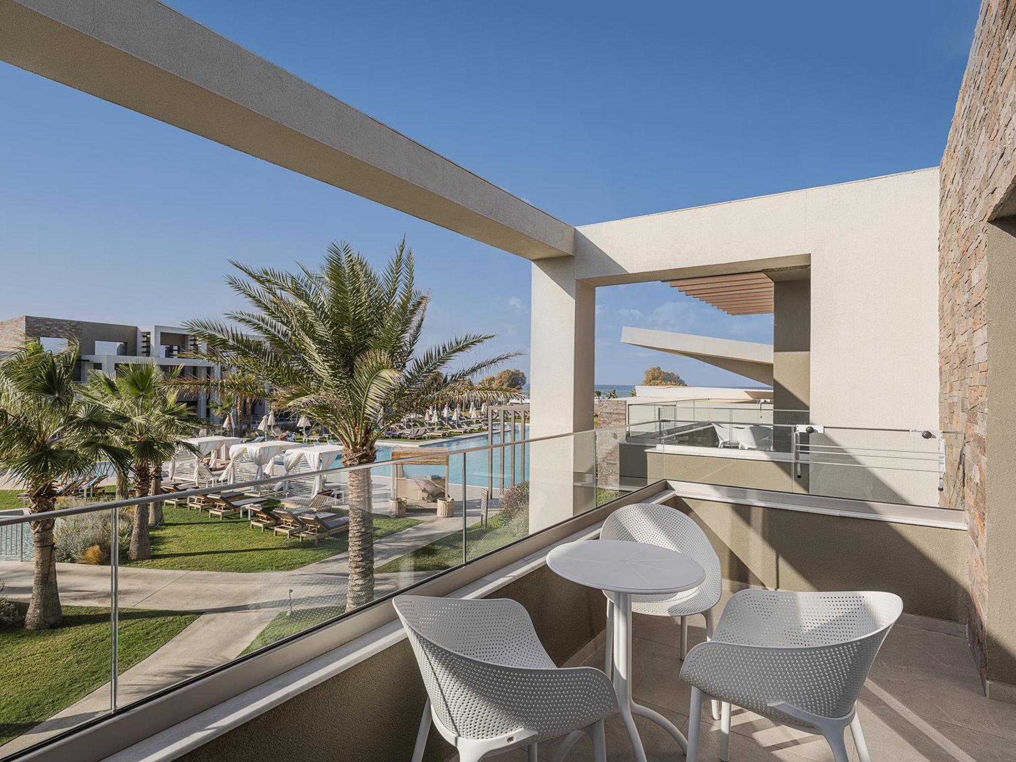 Myrion & - Adults Only Otel 5*